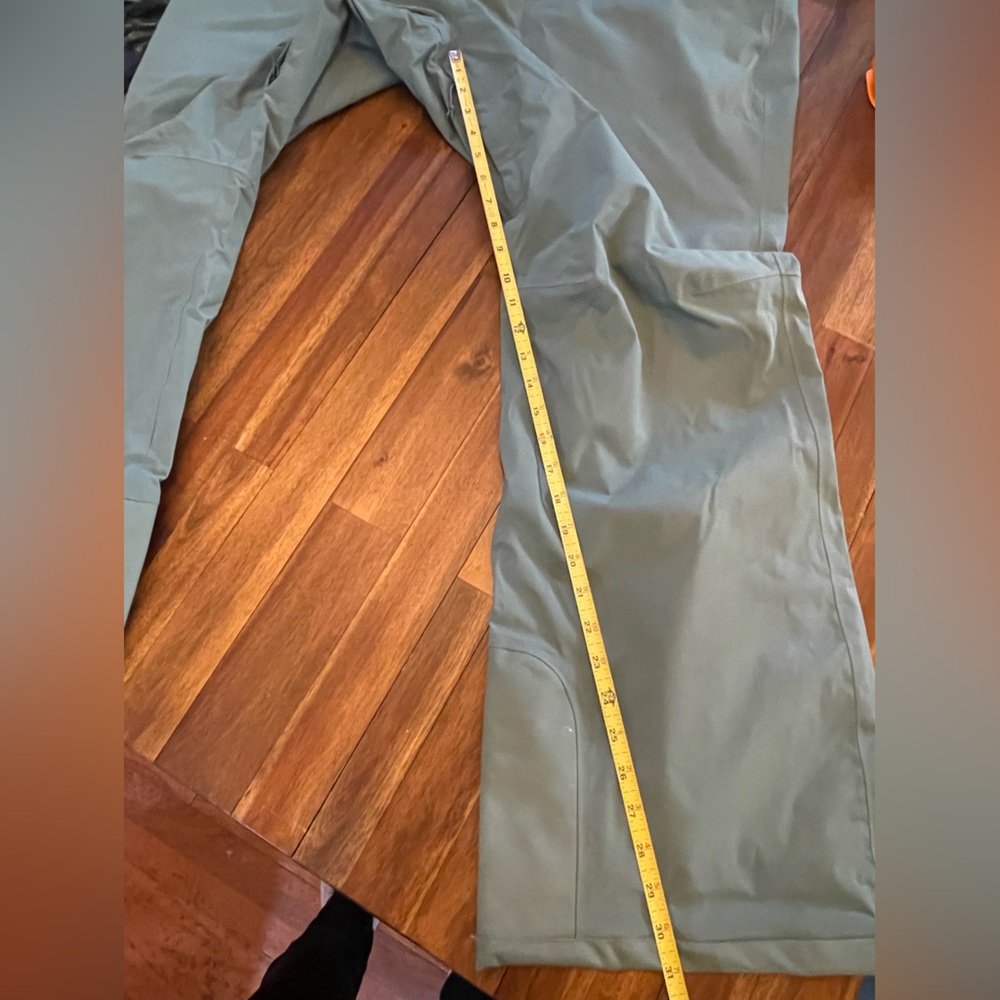 The North Face women’s plus freedom snow pant dark sage - Picture 8 of 15